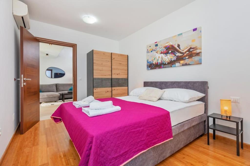 Stylish Two Bedroom Apartment&Garage Parking Place Dubrovnik Eksteriør bilde