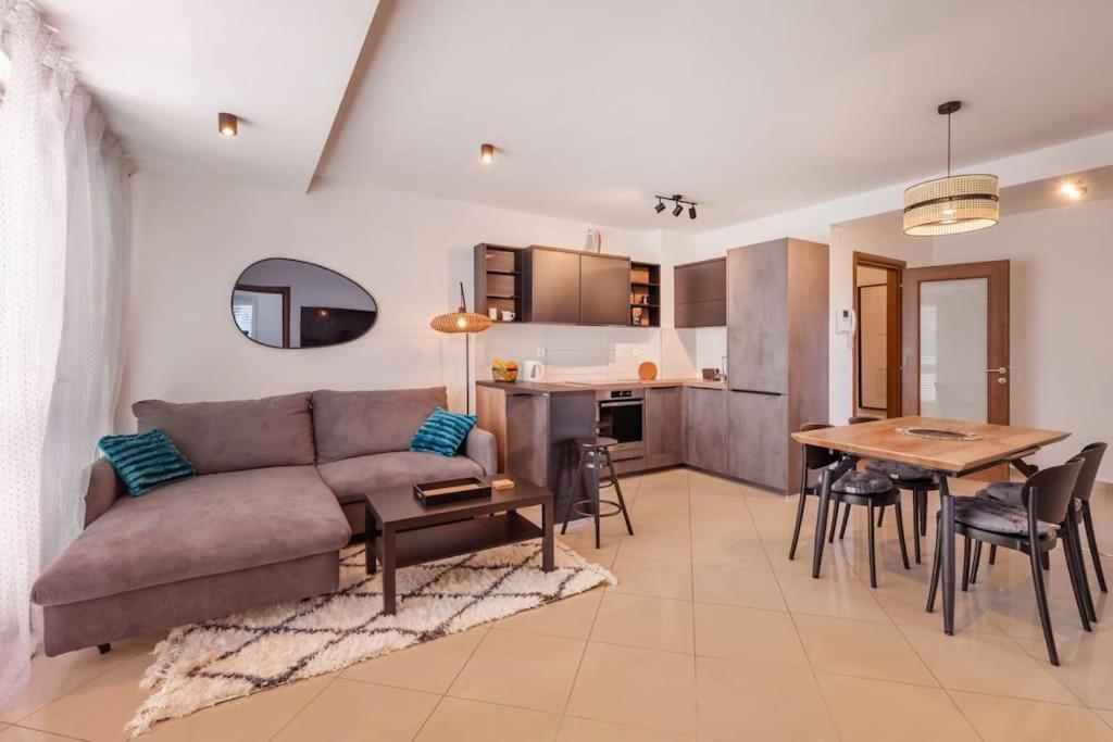 Stylish Two Bedroom Apartment&Garage Parking Place Dubrovnik Eksteriør bilde