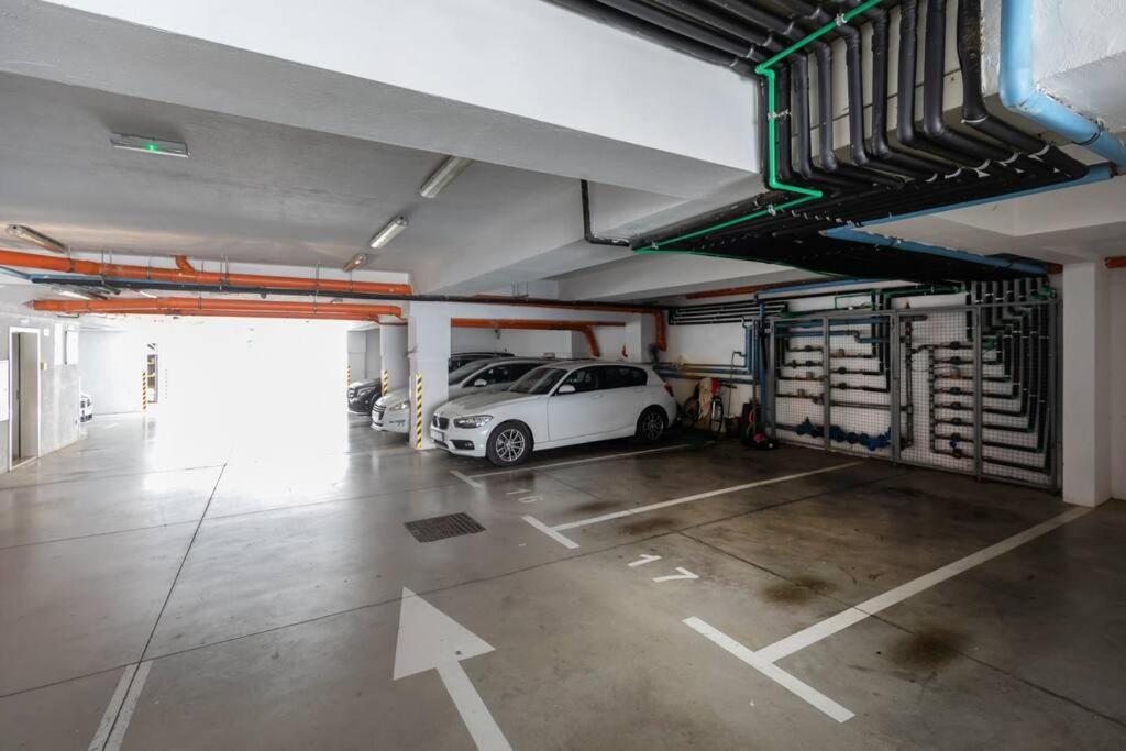 Stylish Two Bedroom Apartment&Garage Parking Place Dubrovnik Eksteriør bilde